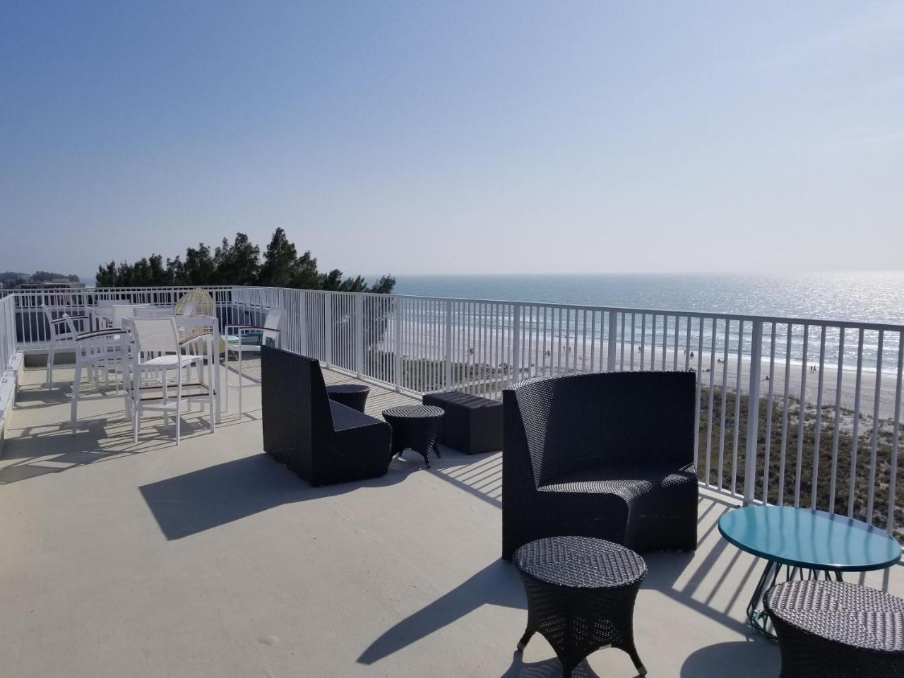 Provident Oceana Beachfront Suites St. Pete Beach Eksteriør billede